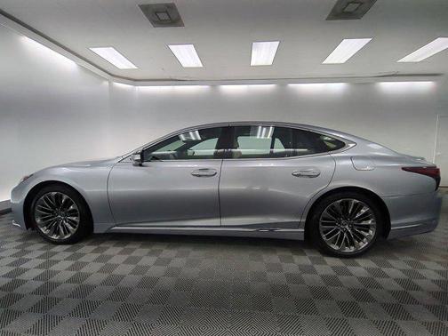 Iridium 2023 Lexus LS 500 Base