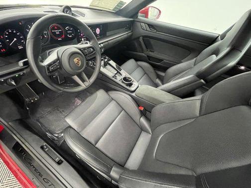 2024 Porsche 911 Carrera GTS