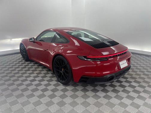 2024 Porsche 911 Carrera GTS