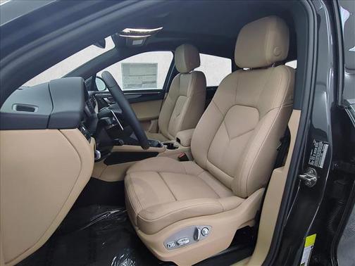 Volcano Grey Metallic 2026 Porsche Macan Macan