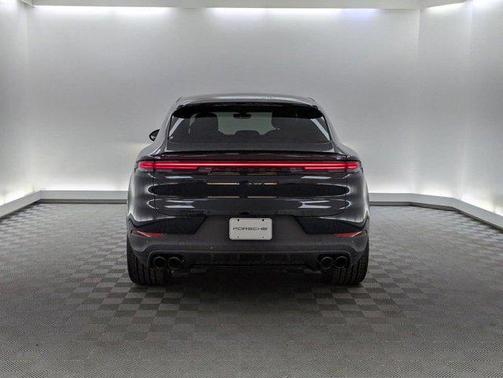 2025 Porsche Cayenne Coupe AWD