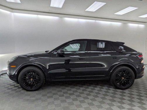 2025 Porsche Cayenne Coupe AWD