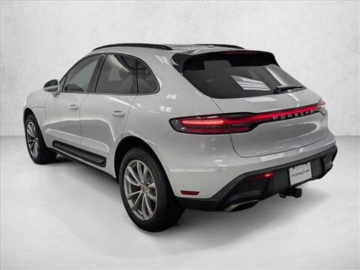 Carrara White Metallic 2026 Porsche Macan Macan