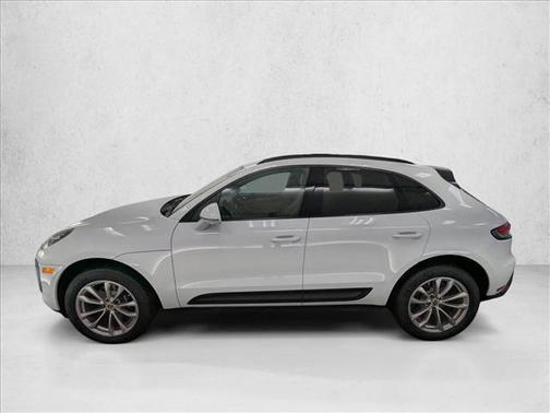 Carrara White Metallic 2026 Porsche Macan Macan