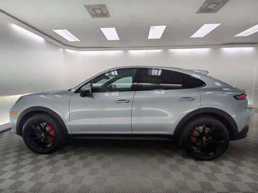 Dolomite Silver Metallic 2026 Porsche Cayenne S