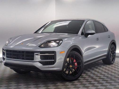 Dolomite Silver Metallic 2026 Porsche Cayenne S