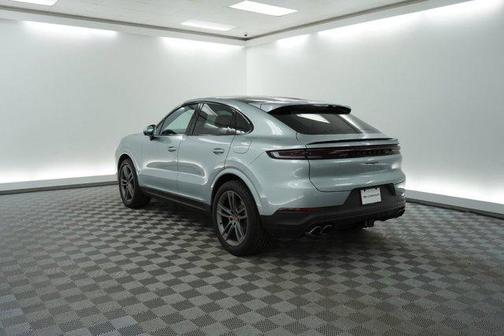 Dolomite Silver Metallic 2026 Porsche Cayenne Cayenne