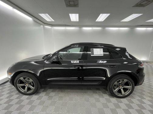 2026 Porsche Macan AWD