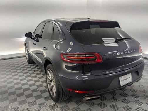 2017 Porsche Macan AWD