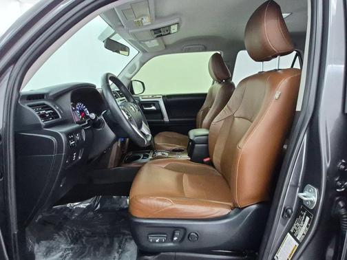 Magnetic Gray Metallic 2016 Toyota 4Runner SR5