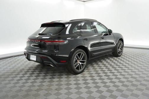 2026 Porsche Macan AWD