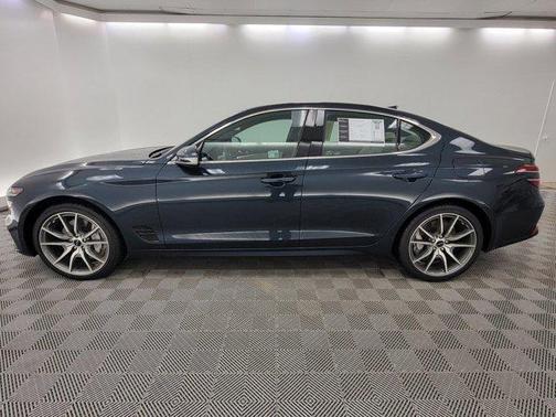 2025 Genesis G70 2.5T RWD