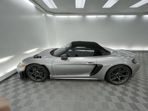 2025 Porsche 718 Spyder RS