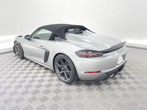 2025 Porsche 718 Spyder RS