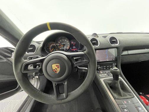 2025 Porsche 718 Spyder RS