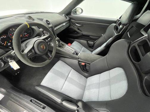 2025 Porsche 718 Spyder RS