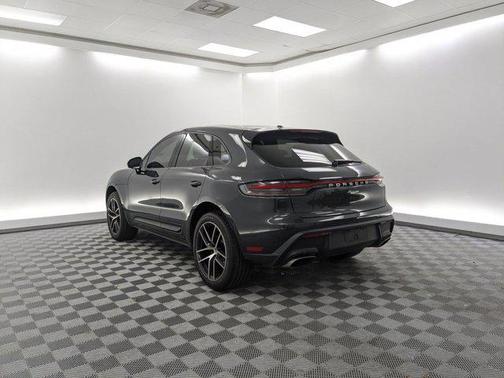 2025 Porsche Macan T