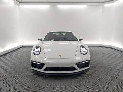 2024 Porsche 911 Carrera GTS