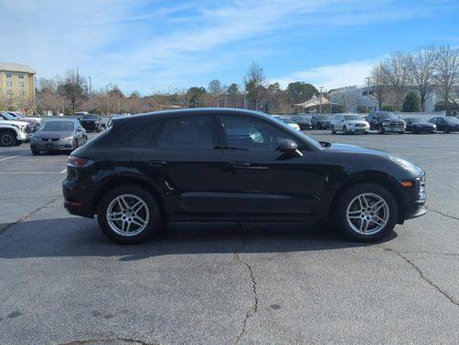 2021 Porsche Macan AWD