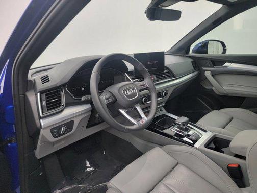 2024 Audi Q5 45 S line Premium Plus