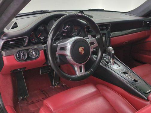 2015 Porsche 911 Carrera 4S