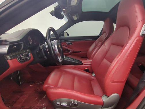 2015 Porsche 911 Carrera 4S