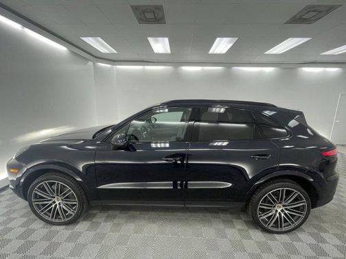 2023 Porsche Cayenne S