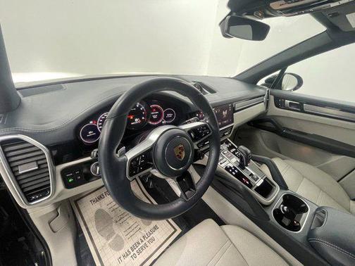 2023 Porsche Cayenne S