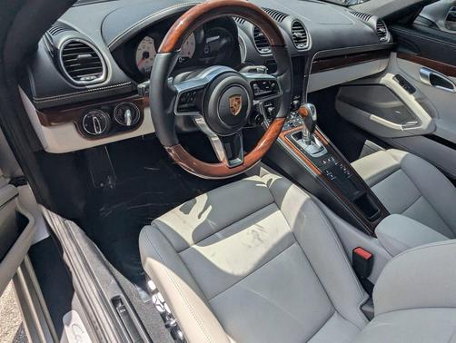 GT Silver Metallic 2024 Porsche 718 Cayman S