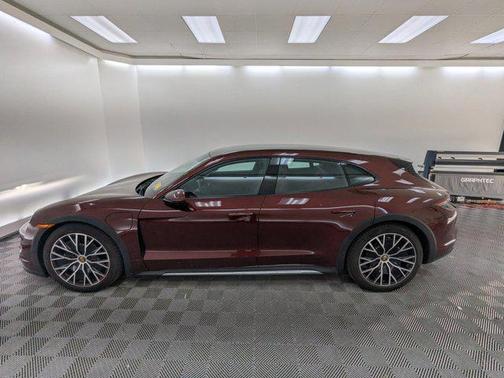 2022 Porsche Taycan 4