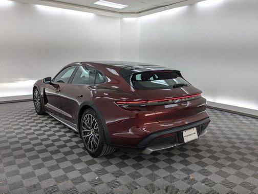 2022 Porsche Taycan 4