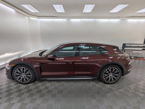 2022 Porsche Taycan 4