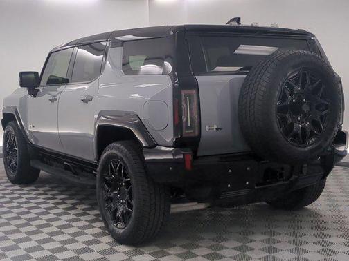 2024 GMC HUMMER EV SUV 2X