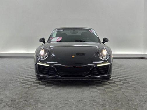 2017 Porsche 911 Carrera