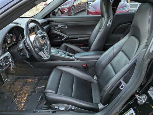 2017 Porsche 911 Carrera