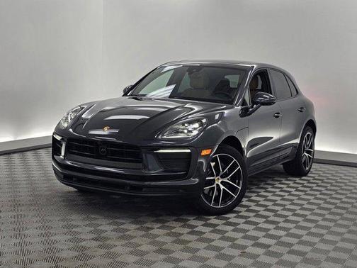 2025 Porsche Macan Base