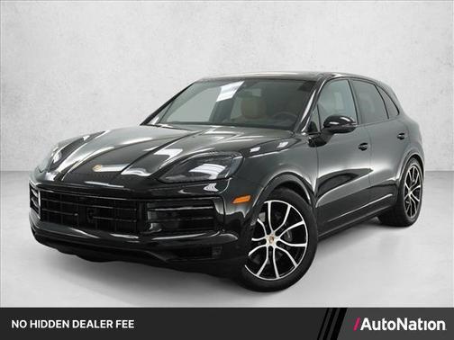 Chromite Black 2025 Porsche Cayenne Cayenne