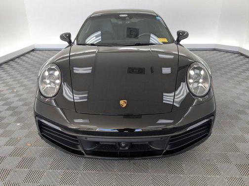 2020 Porsche 911 Carrera