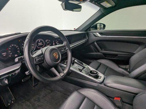 2020 Porsche 911 Carrera