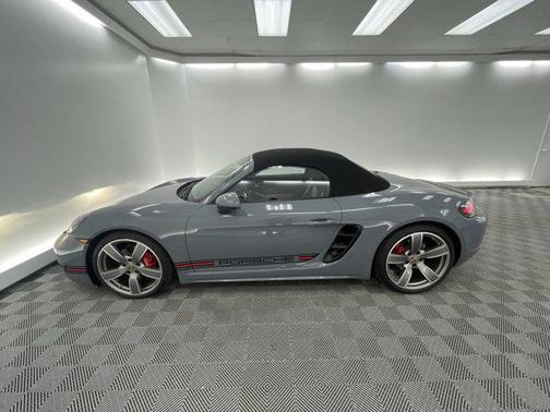 2024 Porsche 718 Boxster S