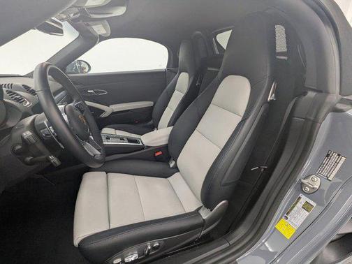 2024 Porsche 718 Boxster S