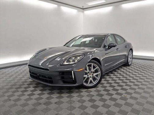 2026 Porsche Panamera 4