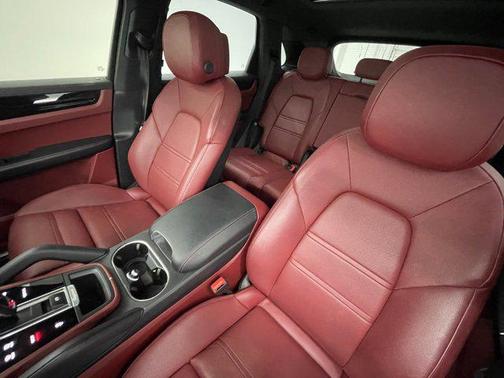 2023 Porsche Cayenne Cayenne