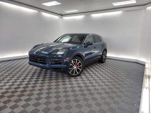 2024 Porsche Cayenne S