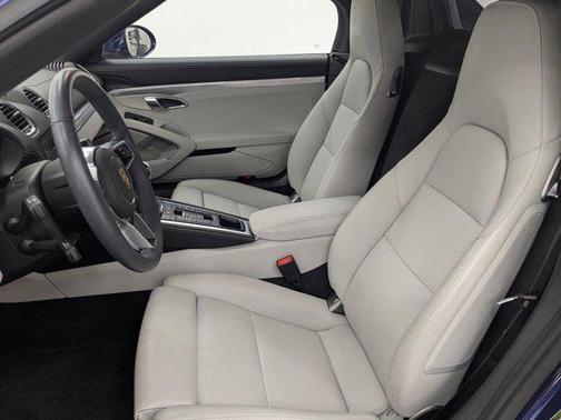 2024 Porsche 718 Boxster Roadster