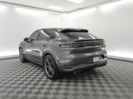 2024 Porsche Cayenne Cayenne Turbo E-Hybrid