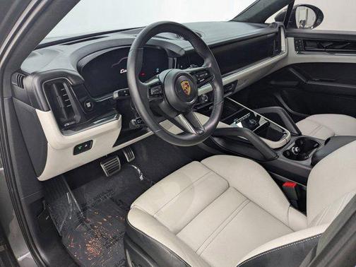 2024 Porsche Cayenne Cayenne Turbo E-Hybrid