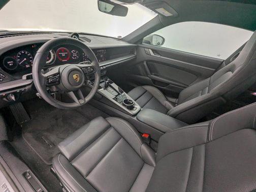 2024 Porsche 911 Carrera