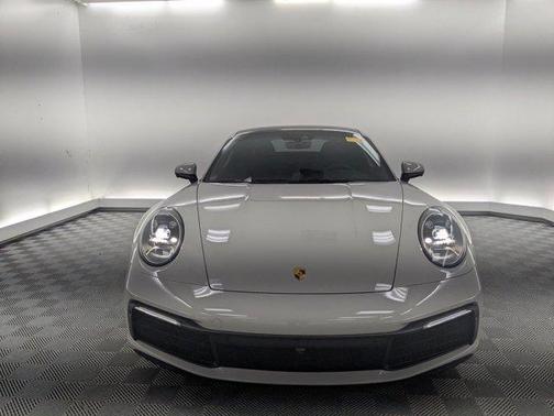 2024 Porsche 911 Carrera