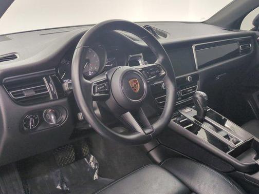 2024 Porsche Macan Macan